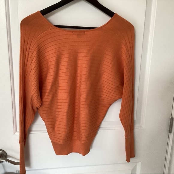 RW&CO. 0range sweater - Picture 2 of 4